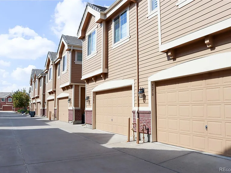 9242 Ridgegate Pkwy — Photo 24
