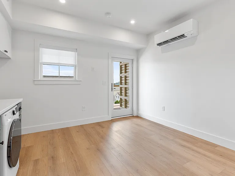113 Ives Street — Photo 19