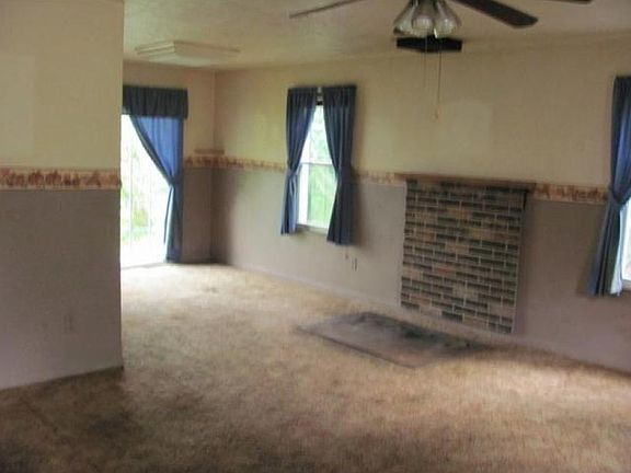 2nd image of 1635 Beckett Dr