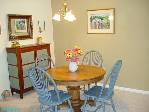 5th image of 6641 Henschen Cir