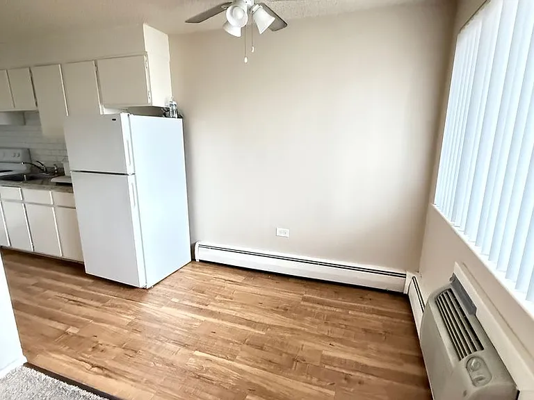 1420 W 71st Pl — Photo 19