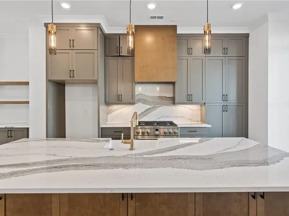 230 Briscoe Way #33, Alpharetta, GA 30009