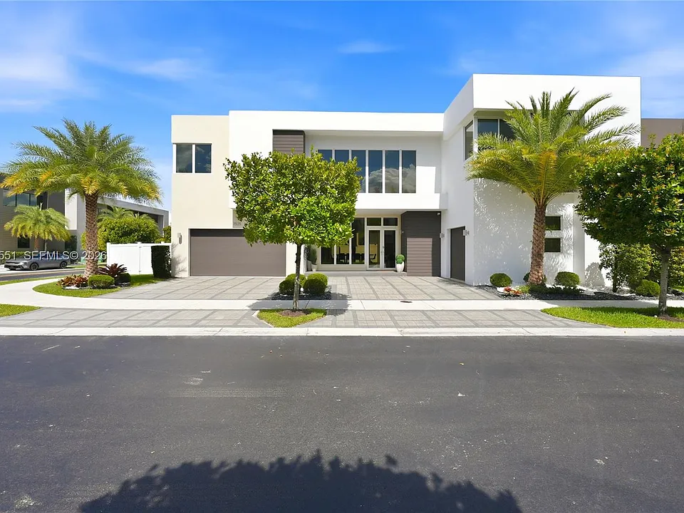 7525 NW 103rd Pl