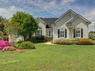 4 Palm Grove Ct, Savannah, GA 31410