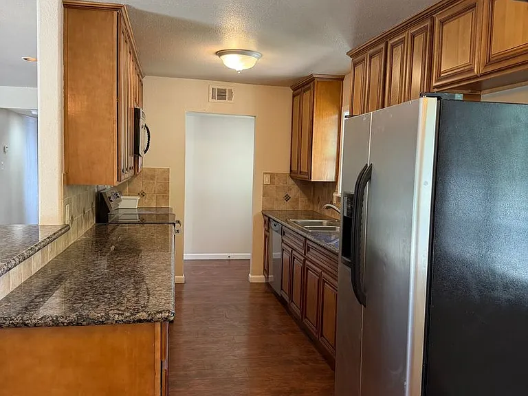 8808 Mohawk Way — Photo 21