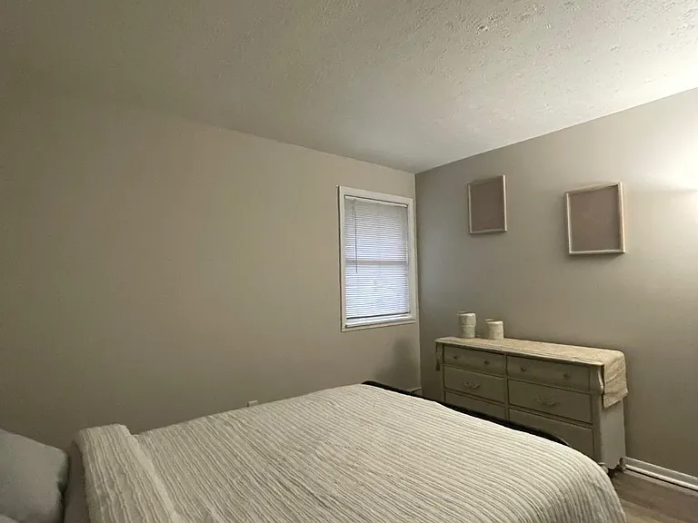 140 Wood Street — Photo 11