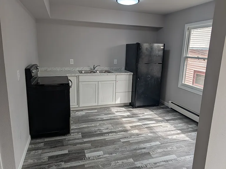 509 Broadway Ave #3 — Photo 4