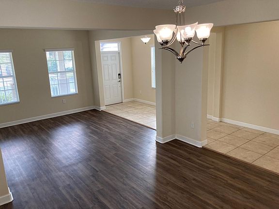 4th image of 15141 Driftwood Bend St
