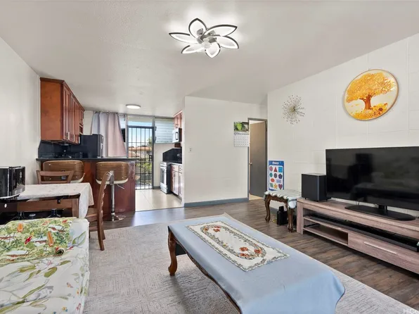 1119 Kokea St APT C201, Honolulu, HI 96817
