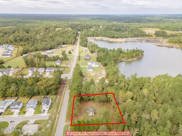 4056 Northwest Rd NE, Leland, NC 28451