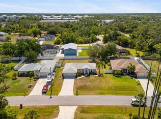 3886 Cincinnati St, North Port, FL 34286