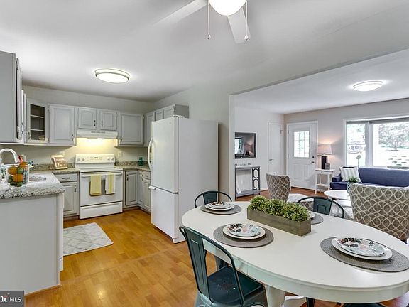 2nd image of 41130 Jesse Dr