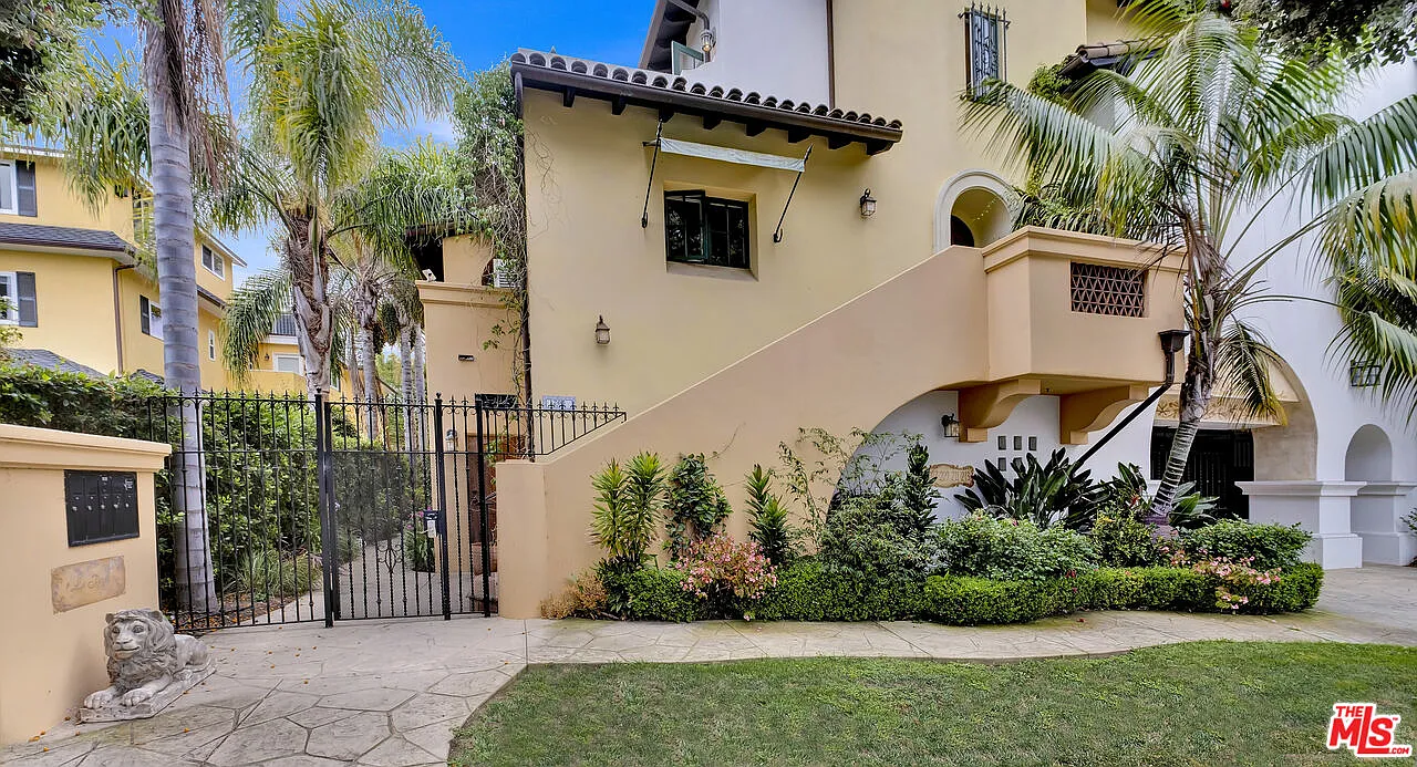 3 bed, 3.0 bath, 2183 sqft, $31,000 — Photo 3