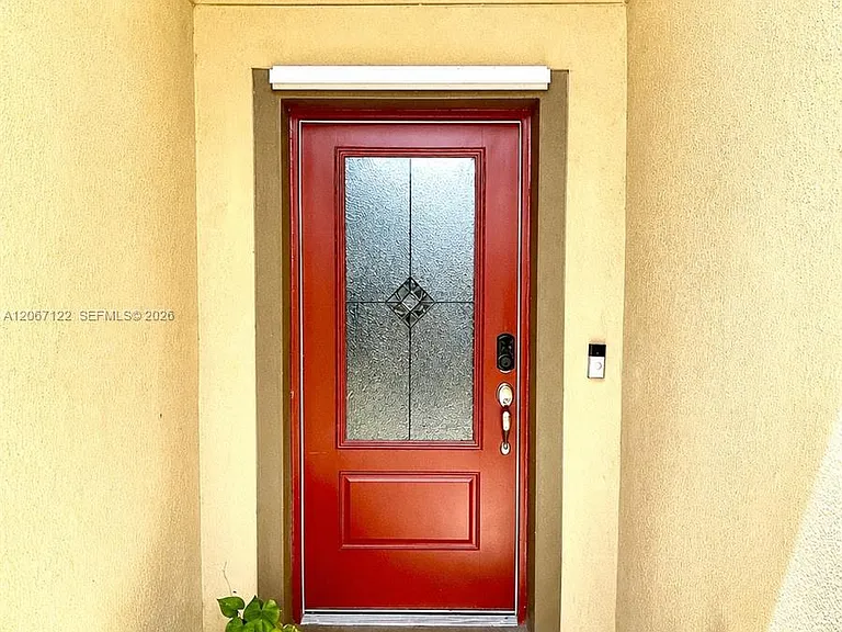 3902 SW Brunswick St — Photo 2
