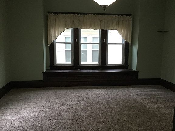 4th image of 309 Hone Ave