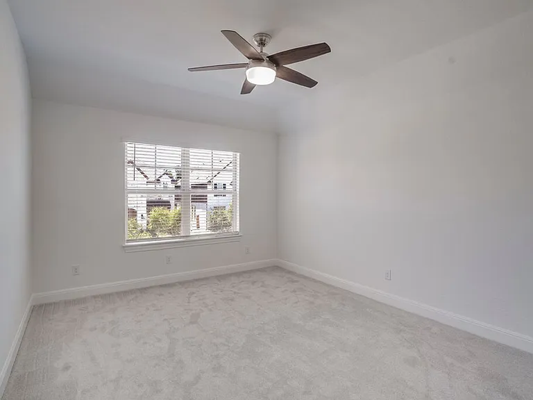 2920 Hadley Way — Photo 14