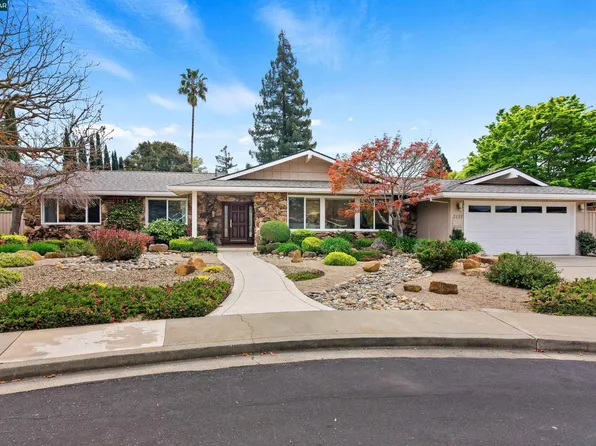 2127 Dunblane Ct, Walnut Creek, CA 94598