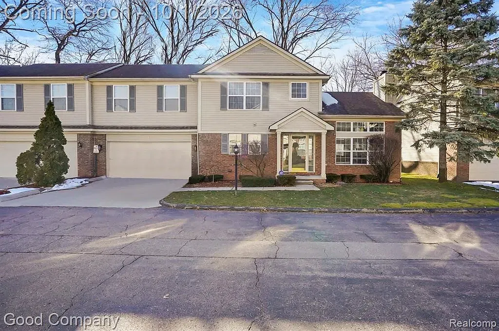 3 bed, 2.5 bath, 1818 sqft, $3,500 — Photo 1