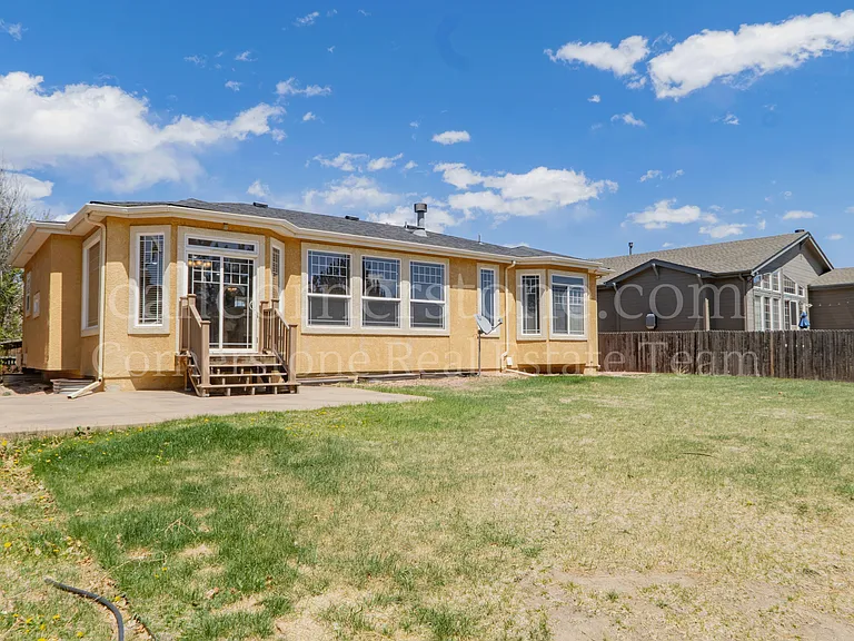 3305 Hollycrest Dr — Photo 38