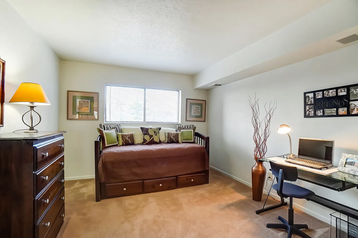 Campus View Apartments — Photo 3