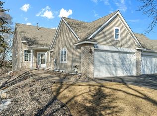 2455 Skyline Dr, Bloomington, MN 55425