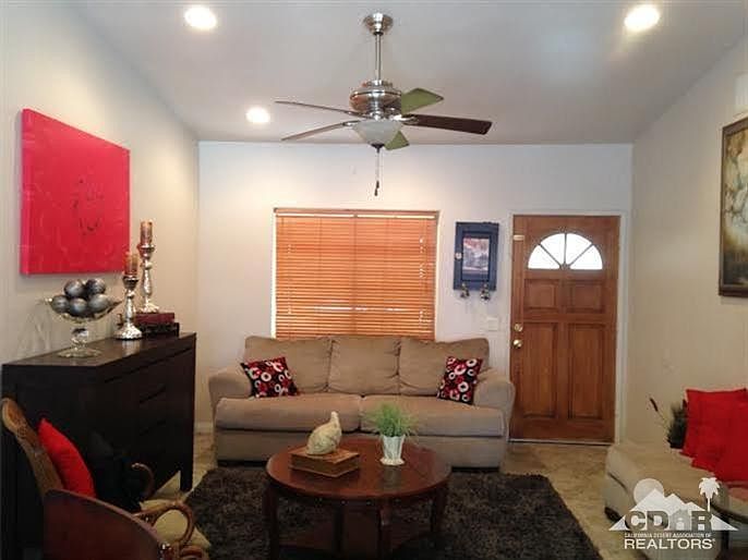 2nd image of 52130 Avenida Villa