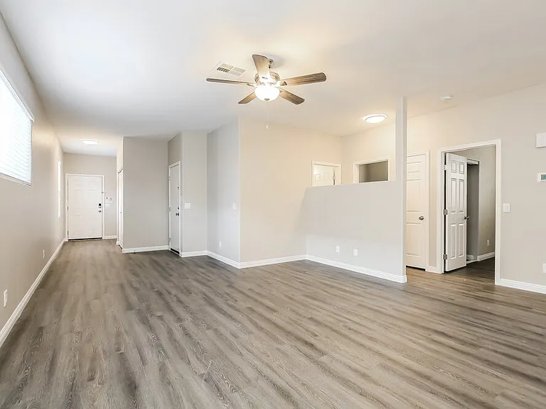 9878 Mackovski Ct — Photo 6