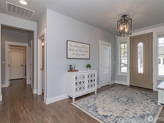 3rd image of 9409 9th Avenue Ct E