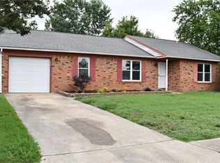 1864 Old Ridge Rd, Virginia Beach, VA 23464