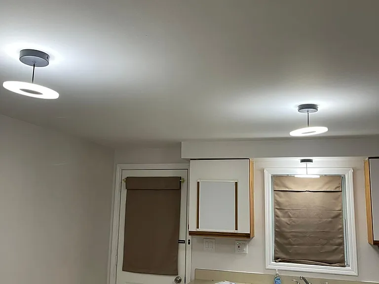 97 Downey Dr — Photo 11