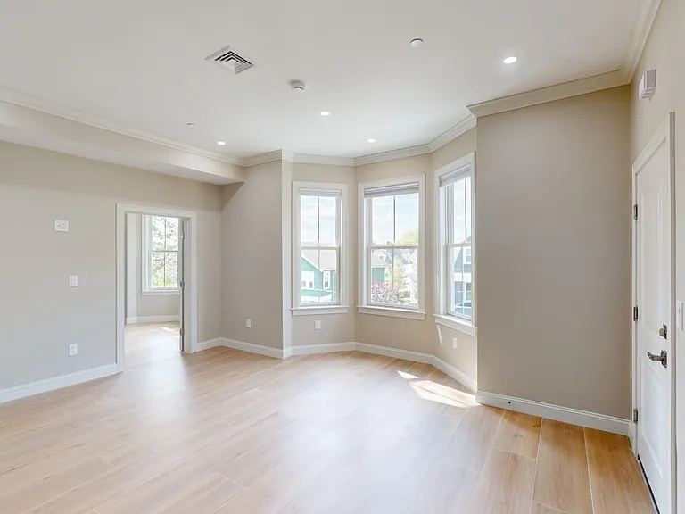 105 Hooker St #2 — Photo 13
