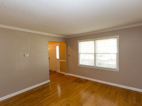 5th image of 1264 Warner Hall Dr