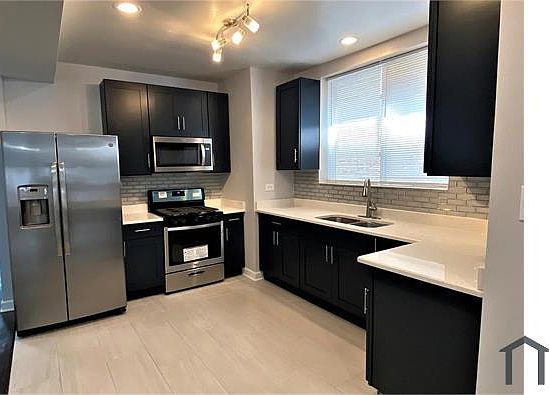 5th image of 7829 S Essex Ave #1