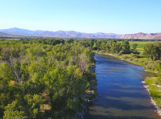 389 Wrangler Ln, Challis, ID 83226