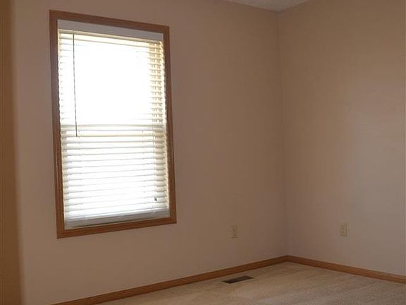 3rd image of 2242 SE Piedmont Ct