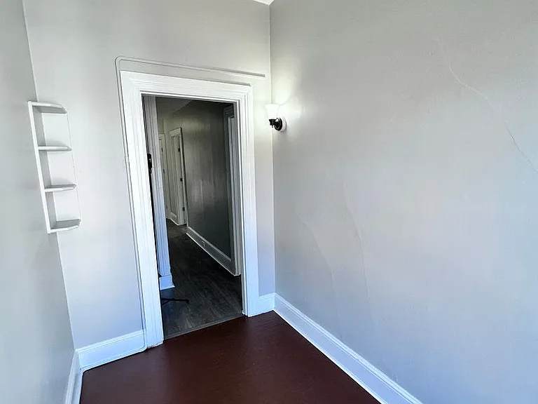 312 W North Street — Photo 18
