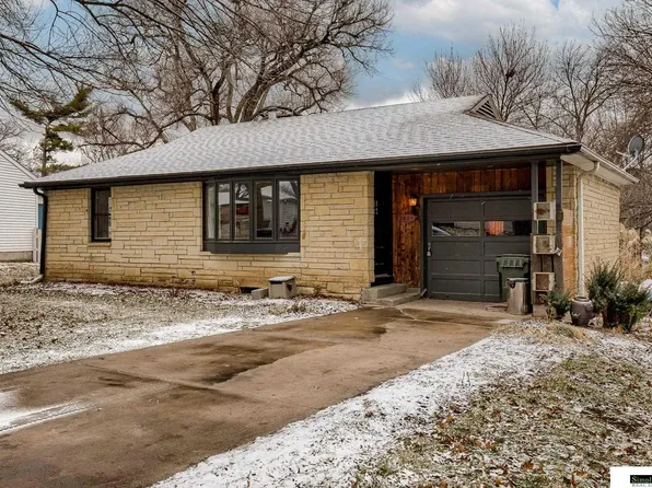 2809 S 34th St, Lincoln, NE 68506