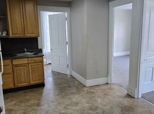 135 N Hanover St APT 3, Carlisle, PA 17013