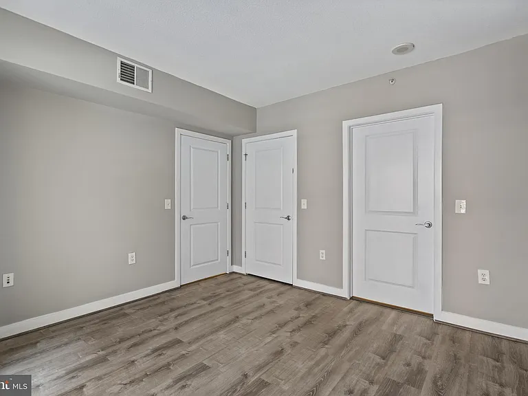 1117 10th St NW #202 — Photo 14