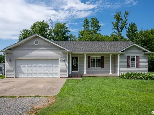 1807 W Cherry St, Herrin, IL 62948