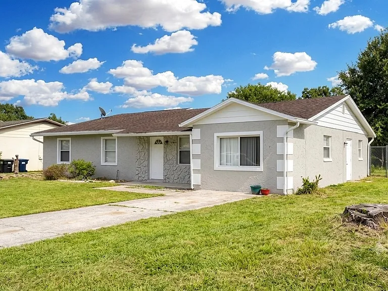 4428 Carousel Rd — Photo 3