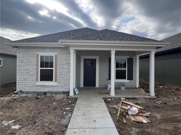 1600 Cottonwood Creek Ave #7, Kearney, MO 64060