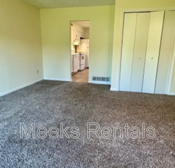 58 Maple Ln — Photo 5