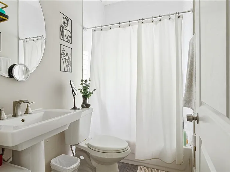 820 Elbert St SW #820 — Photo 4