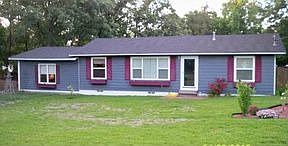 1st image of 216 Dogwood St