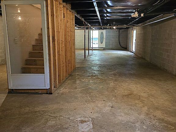 2nd image of 10900 Tuttlehill Rd