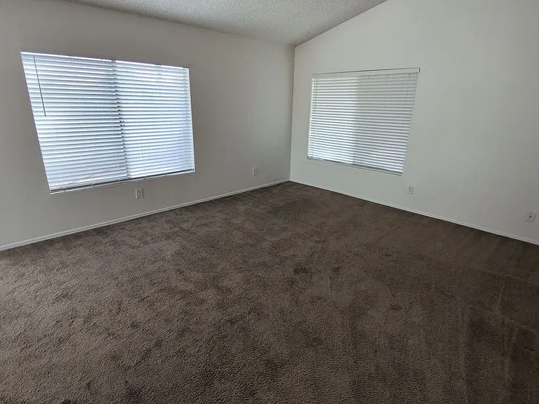 1207 E San Remo Ave — Photo 20