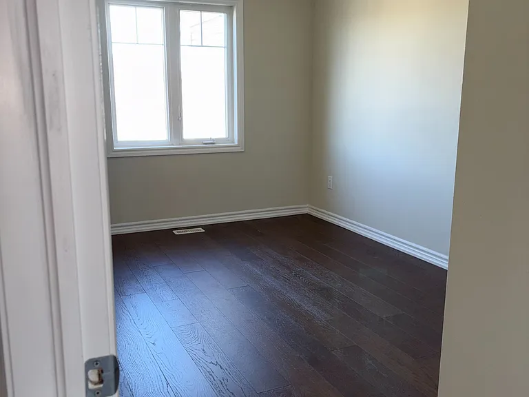 116 Knight St — Photo 12