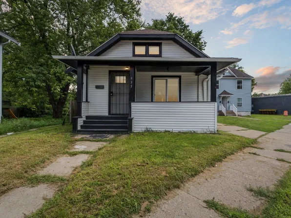 933 Ridge Ave, Rockford, IL 61103