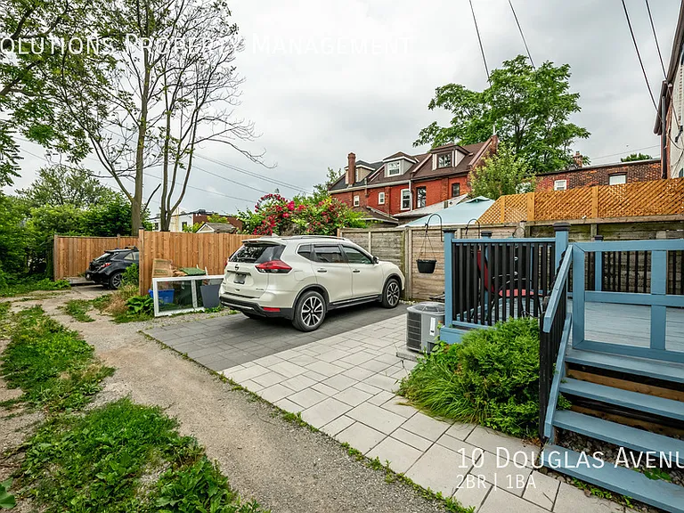 10 Douglas Ave — Photo 26